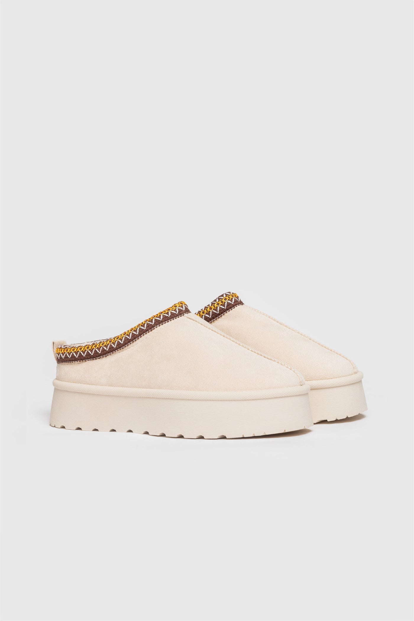 Pantufa Inspiração UGG